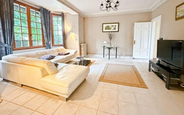 Maison à vendre    7 pièces •  Berthenonville