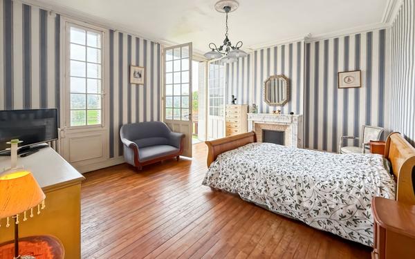 Maison à vendre    7 pièces •  Berthenonville