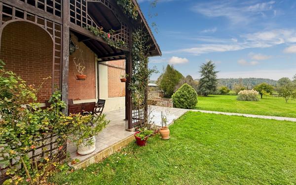 Maison à vendre    7 pièces •  Berthenonville