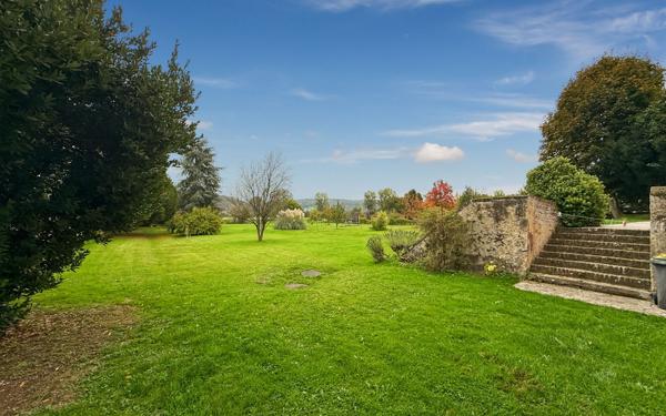 Maison à vendre    7 pièces •  Berthenonville