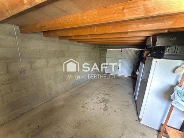 PAVILLON 3 CHAMBRES DONT 1 SUITE PARENTALE VERANDA / PERGOLA GARAGE /JARDIN  A SAINT-GELAIS! !
