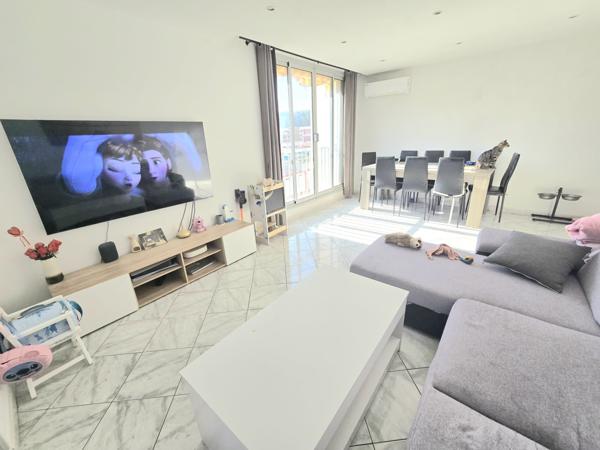 Aubagne (13400) EXCLUSIVITE T4 DERNIER ETAGE 90m2