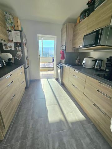 Aubagne (13400) EXCLUSIVITE T4 DERNIER ETAGE 90m2