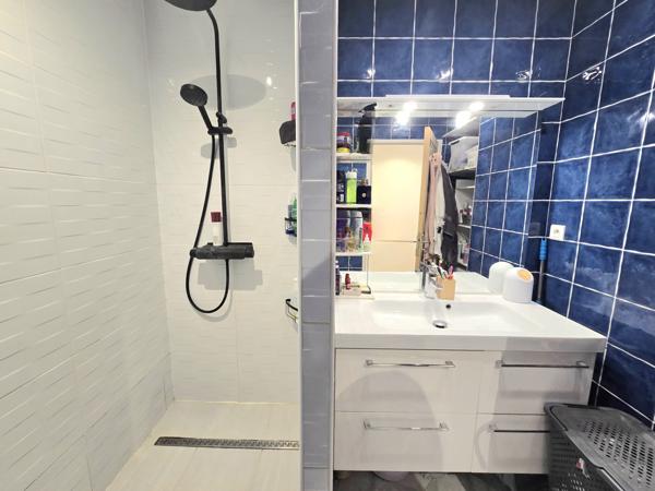 Aubagne (13400) EXCLUSIVITE T4 DERNIER ETAGE 90m2