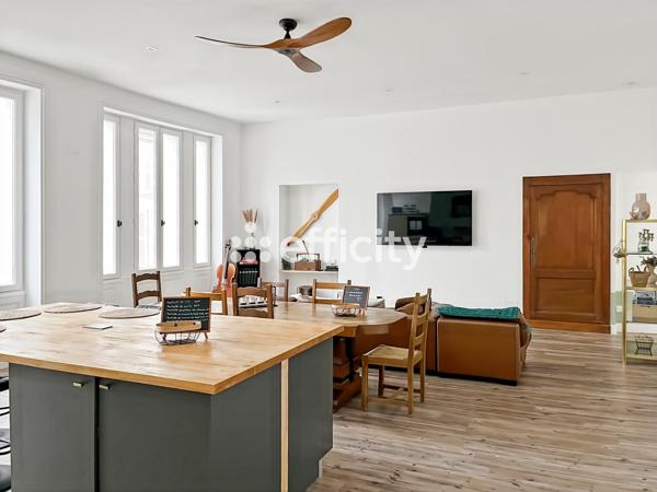 Appartement
         5 pièces
        - 150 m² Exclusivité