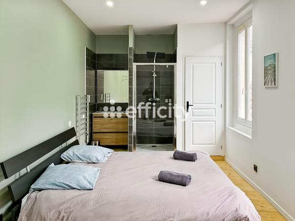 Appartement
         5 pièces
        - 150 m² Exclusivité