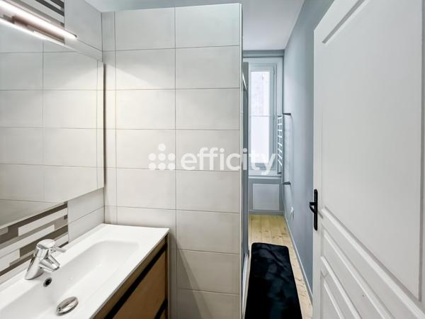Appartement
         5 pièces
        - 150 m² Exclusivité