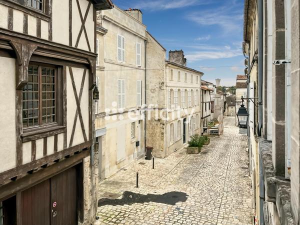 Appartement
         5 pièces
        - 150 m² Exclusivité