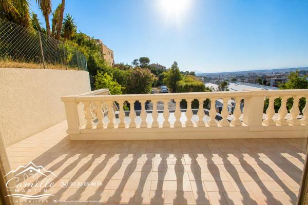 Appartement Saint Raphael 4 pièce(s) 108.16 m2