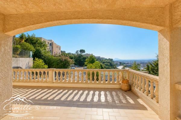 Appartement Saint Raphael 4 pièce(s) 108.16 m2