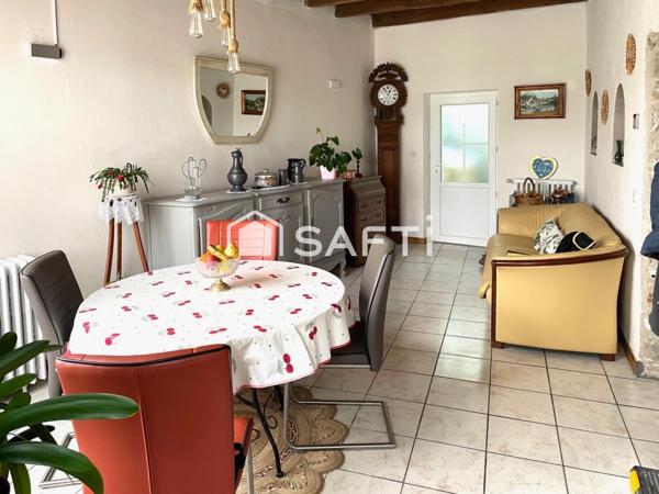 Maison de ville élégante et lumineuse de 92 m² sur deux niveaux, alliant charme et modernité