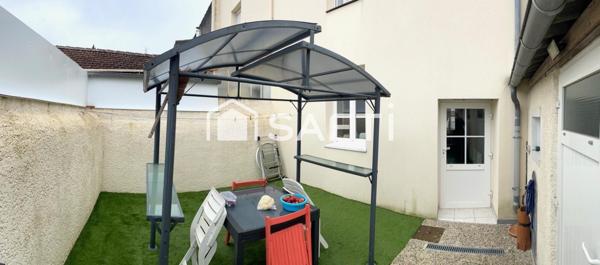 Maison de ville élégante et lumineuse de 92 m² sur deux niveaux, alliant charme et modernité