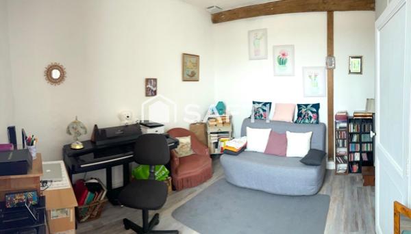 Maison de ville élégante et lumineuse de 92 m² sur deux niveaux, alliant charme et modernité