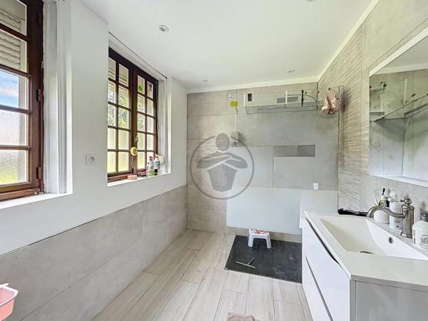 Vente Maison 7 pièces 165 m2 à Essigny-le-Petit