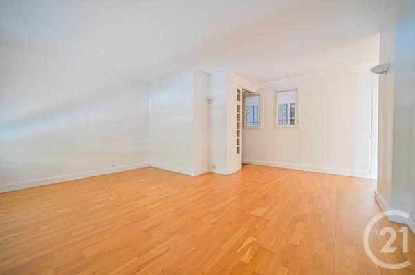 Appartement F2 à vendre  2 pièces - 56,24 m2 PARIS - 75016