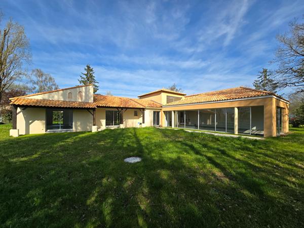 Maison Reze 8 pièce(s) 164 m2