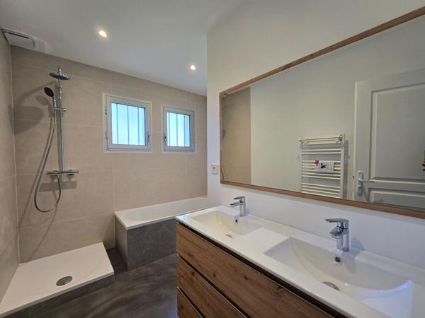 Maison Reze 8 pièce(s) 164 m2
