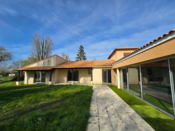 Maison Reze 8 pièce(s) 164 m2