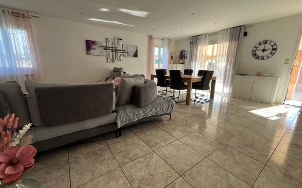 Maison à vendre    4 pièces •  Gigean