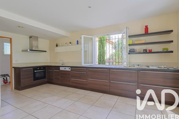 Maison à vendre 6 pièces 168 m² Éguilles