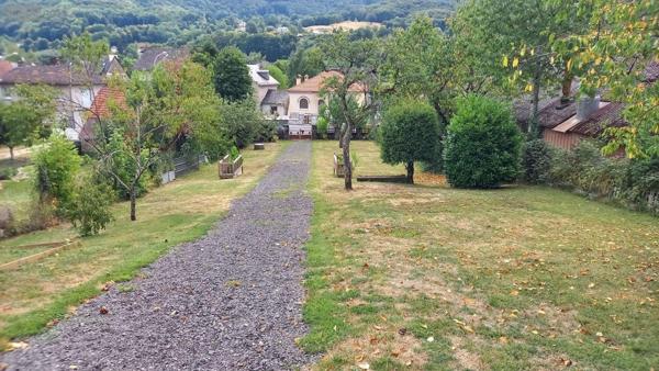Maison à vendre à Vic-sur-Cère dans le Cantal (15800), ref : MG/2413