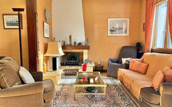 Maison à vendre    5 pièces • 85 m2 Morangis