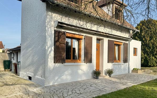 Maison à vendre    5 pièces • 85 m2 Morangis