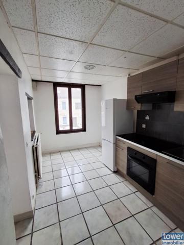 Duplex
                                                                                                                                                                                                                                                                                                                        4 pièce(s)                                                                                                                                                                                                          3 chambre(s)                                                                                                                                                                                                          80  m²