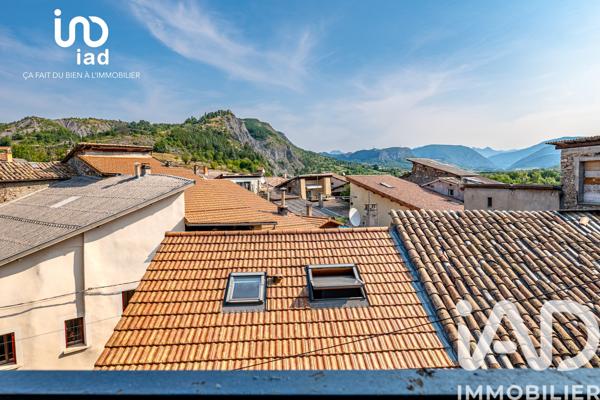 Immeuble à vendre 162,72 m² Tallard