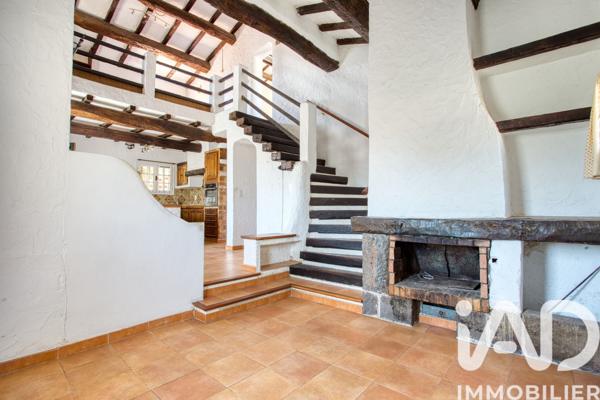 Maison à vendre 6 pièces 153,75 m² Fréjus