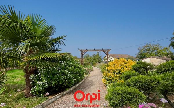 Maison à vendre    3 pièces •  Saint-Victor