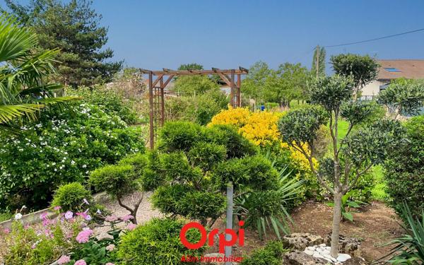 Maison à vendre    3 pièces •  Saint-Victor