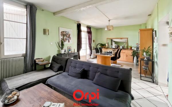 Maison à vendre    3 pièces •  Saint-Victor