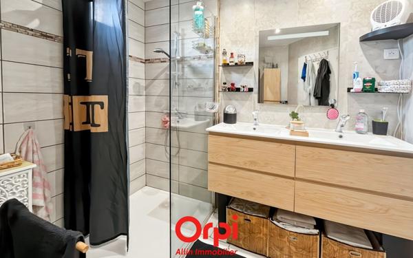 Maison à vendre    3 pièces •  Saint-Victor