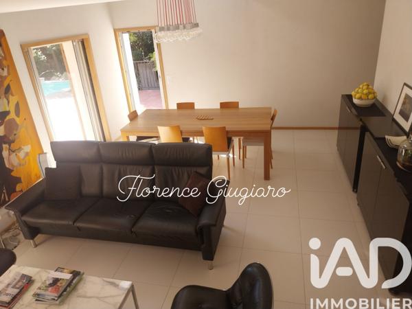 Maison à vendre 7 pièces 200 m² Sanary-sur-Mer