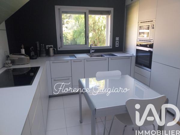 Maison à vendre 7 pièces 200 m² Sanary-sur-Mer