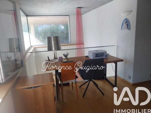 Maison à vendre 7 pièces 200 m² Sanary-sur-Mer