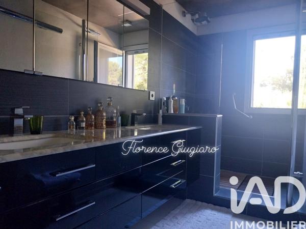 Maison à vendre 7 pièces 200 m² Sanary-sur-Mer