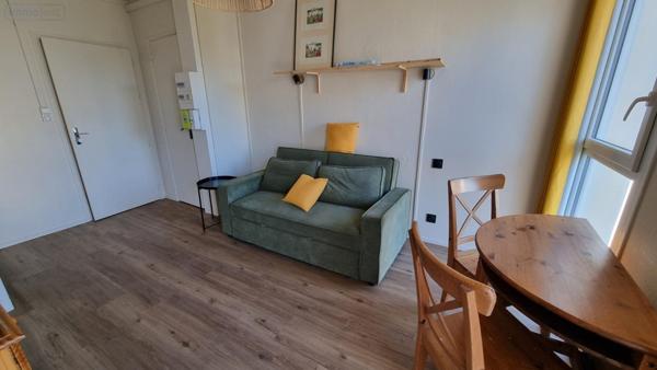 Appartement à vendre à Jonzac en Charente-Maritime (17500), ref : 1874