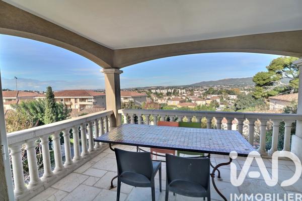 Maison à vendre 3 pièces 146,5 m² Marseille 13