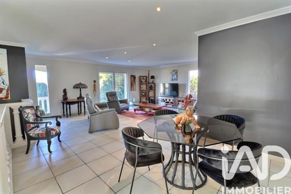 Maison à vendre 3 pièces 146,5 m² Marseille 13