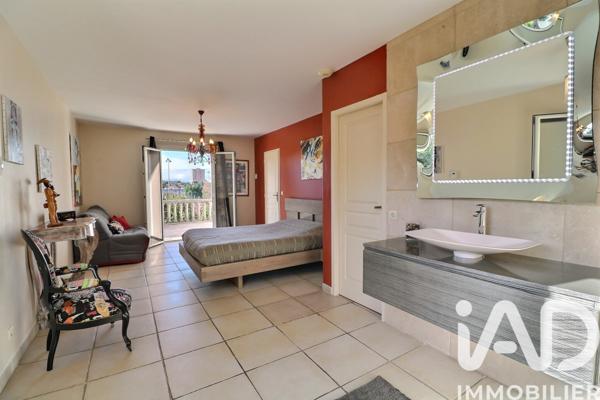 Maison à vendre 3 pièces 146,5 m² Marseille 13