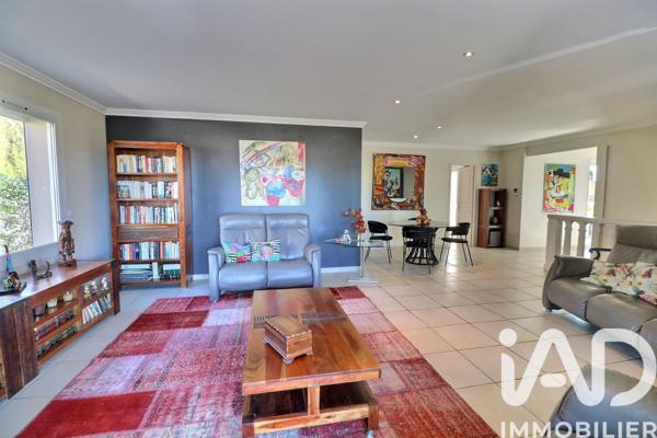 Maison à vendre 3 pièces 146,5 m² Marseille 13