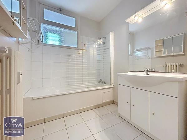 Appartement à vendre 3 pièces 88.77m² Bagnols-sur-Cèze (30200)