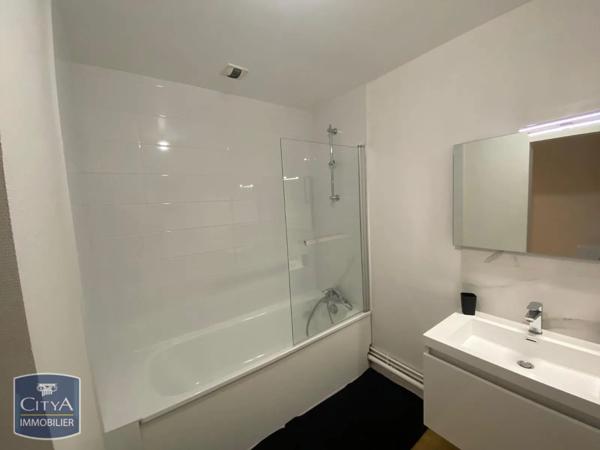 Appartement à louer 3 pièces 66.39m² Le Mans (72100)