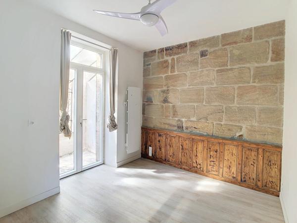 Appartement à louer    1 pièce •  Larche