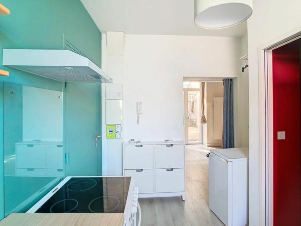 Appartement à louer    1 pièce •  Larche