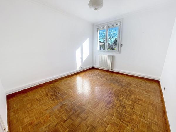 FF4 TRAVERSANT AU CALME BALCON ET GARAGE