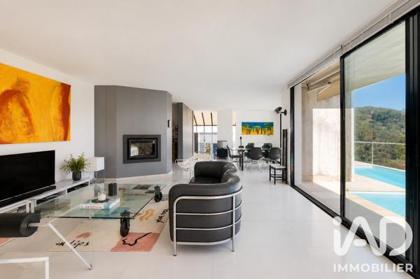 Maison à vendre 5 pièces 162 m² Le Rouret
