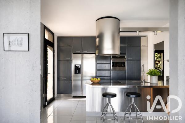 Maison à vendre 5 pièces 162 m² Le Rouret